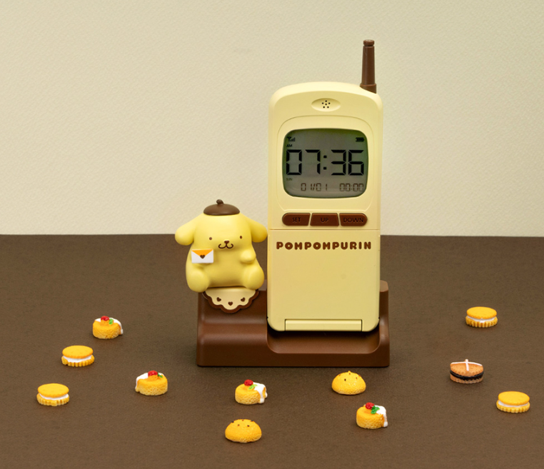 SANRIO RETRO TABLE CLOCK - COKODIVE