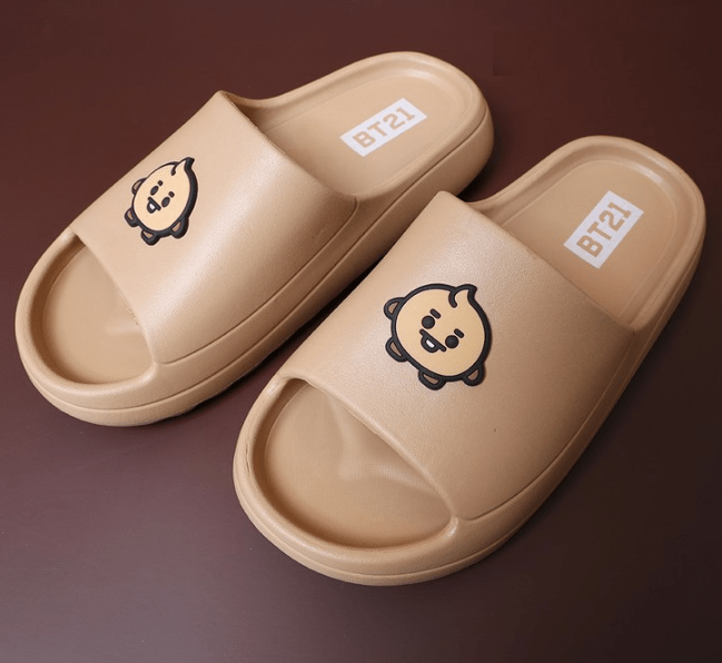 HAPPY FUR CHARACTER MD SHOOKY / 230 BT21 BABY JOY SLIPPERS